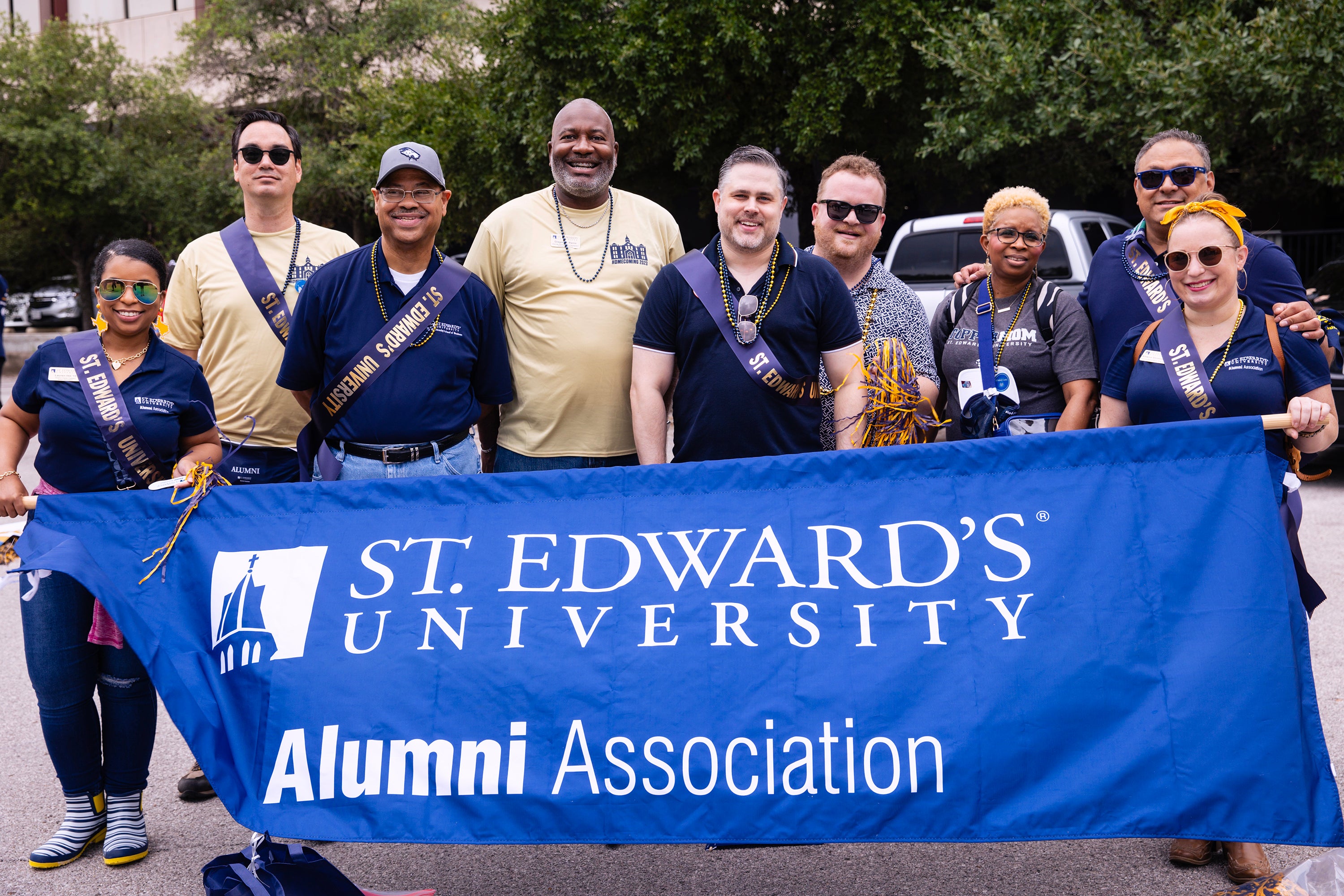 homecoming-parade-st-edwards-university-in-austin-tx