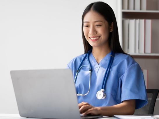 Nurse at laptop 